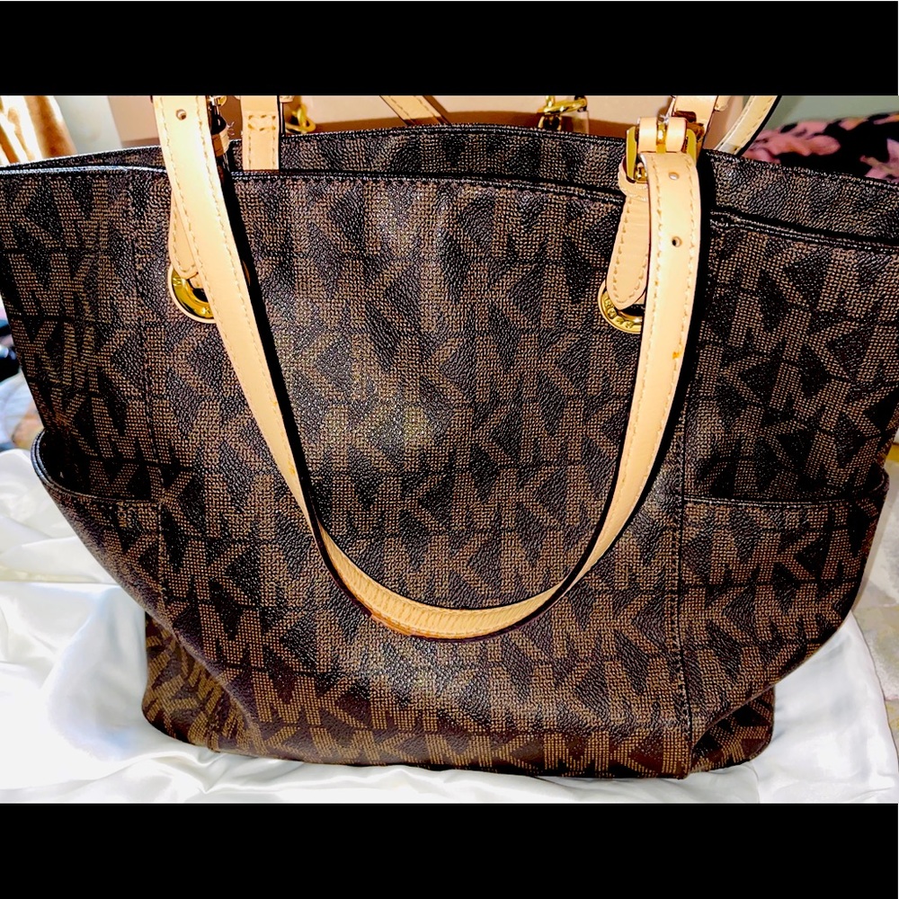 Michael kors brown